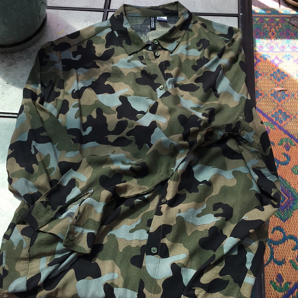 Blouse button down